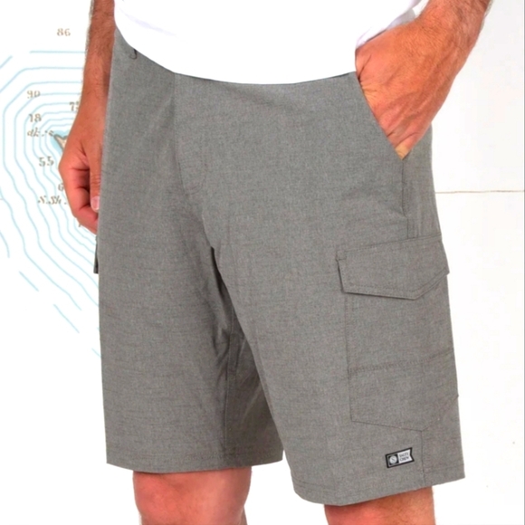 Salty Crew Drifter 2 Cargo Hybrid Shorts (Gray) Men's Sz 30 - Picture 3 of 5